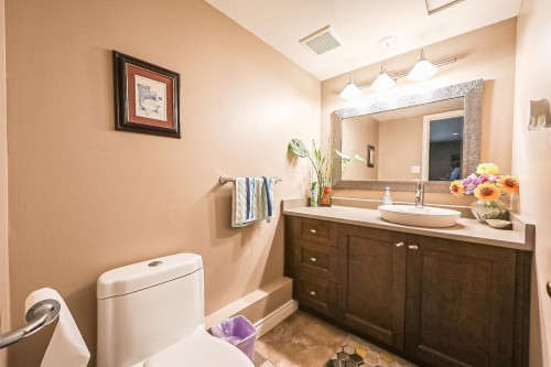 10340 Bamberton Drive, Richmond, BC - Indoor Photo Showing Bathroom