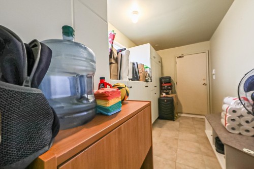 10340 Bamberton Drive, Richmond, BC - Indoor
