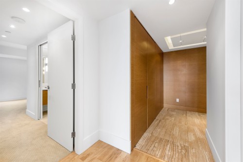 2301-667 Howe Street, Vancouver, BC - Indoor Photo Showing Other Room