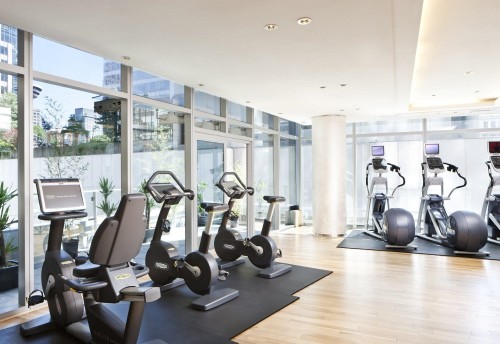 2301-667 Howe Street, Vancouver, BC - Indoor Photo Showing Gym Room