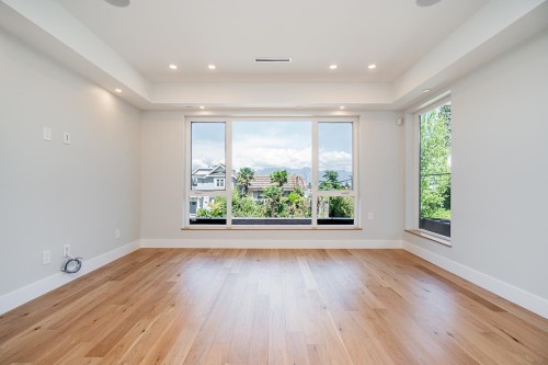 3-676 22Nd Avenue E, Vancouver, BC - Indoor