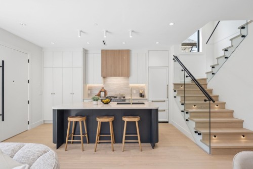 1-2815 Trinity Street, Vancouver, BC - Indoor