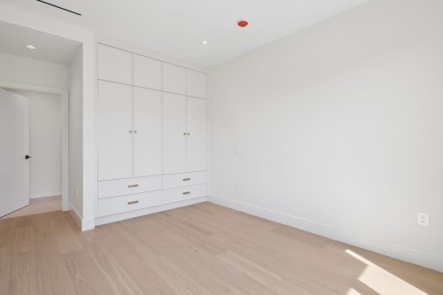 1-2815 Trinity Street, Vancouver, BC - Indoor Photo Showing Other Room