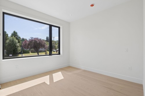 1-2815 Trinity Street, Vancouver, BC - Indoor Photo Showing Other Room