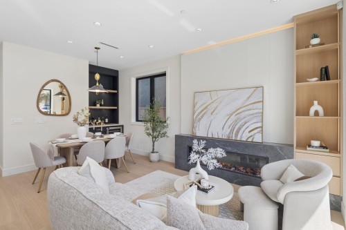 1-2815 Trinity Street, Vancouver, BC - Indoor Photo Showing Living Room With Fireplace