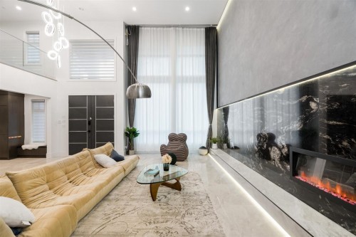 7490 No. 4 Road, Richmond, BC - Indoor