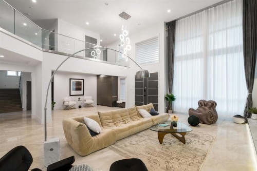 7490 No. 4 Road, Richmond, BC - Indoor