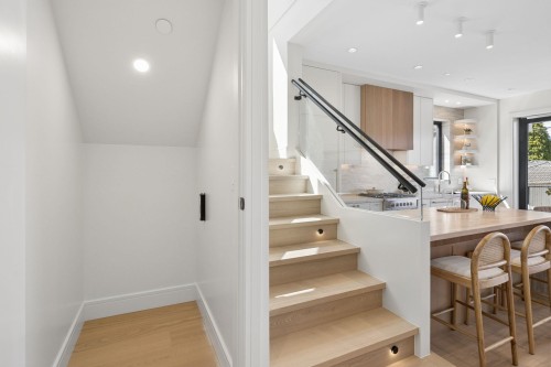2-2815 Trinity Street, Vancouver, BC - Indoor Photo Showing Other Room