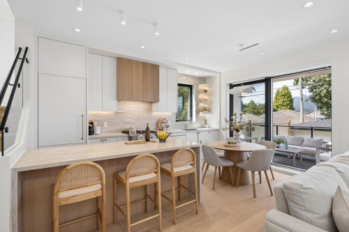 2-2815 Trinity Street, Vancouver, BC - Indoor