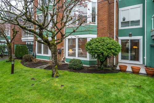 108-1675 Augusta Avenue, Burnaby, BC - Outdoor