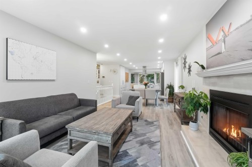 1760 Pekrul Place, Port Coquitlam, BC - Indoor Photo Showing Living Room With Fireplace