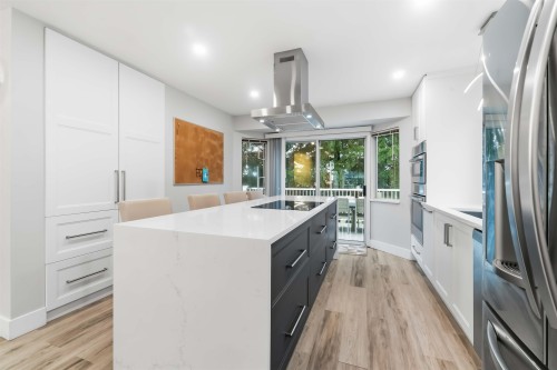 1760 Pekrul Place, Port Coquitlam, BC - Indoor Photo Showing Kitchen With Upgraded Kitchen