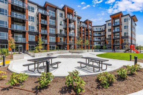 225-12109 223 Street, Maple Ridge, BC - Outdoor With Balcony With Facade