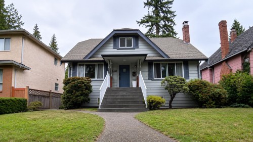 3885 35Th Avenue W, Vancouver, BC - Outdoor With Facade