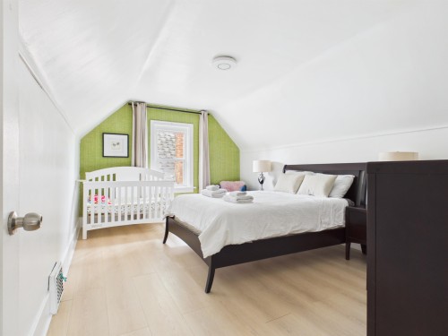 3885 35Th Avenue W, Vancouver, BC - Indoor Photo Showing Bedroom