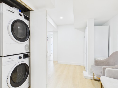 3885 35Th Avenue W, Vancouver, BC - Indoor Photo Showing Laundry Room