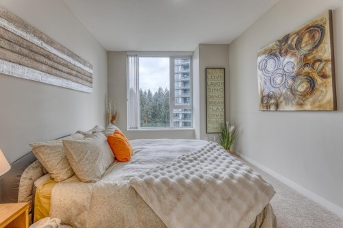 1004-3100 Windsor Gate, Coquitlam, BC - Indoor Photo Showing Bedroom