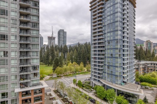 1004-3100 Windsor Gate, Coquitlam, BC - Outdoor With Balcony With Facade