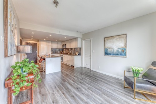 1004-3100 Windsor Gate, Coquitlam, BC - Indoor