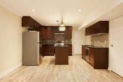 GROUND-4437 Atlee Avenue Burnaby, BC V5G 3R7