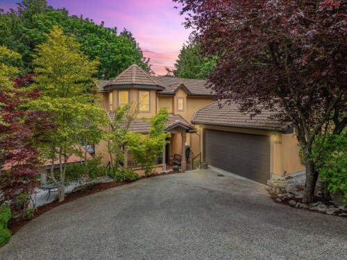 5836 Marine Way  Sechelt, BC V7Z 0R3