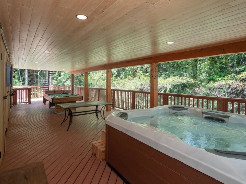 5836 Marine Way, Sechelt, BC -  With Deck Patio Veranda With Exterior
