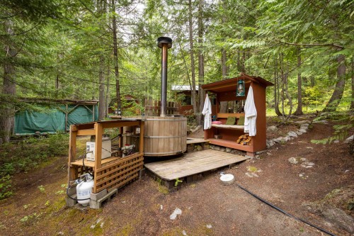 9540 Pemberton Portage Road, Pemberton, BC - Outdoor
