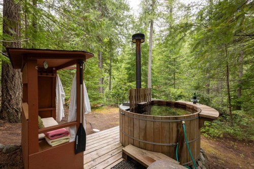 9540 Pemberton Portage Road, Pemberton, BC - Outdoor