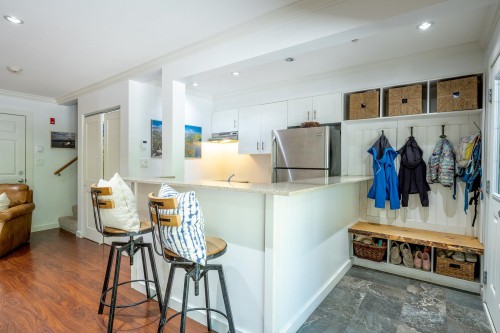 2-8100 Alpine Way, Whistler, BC - Indoor
