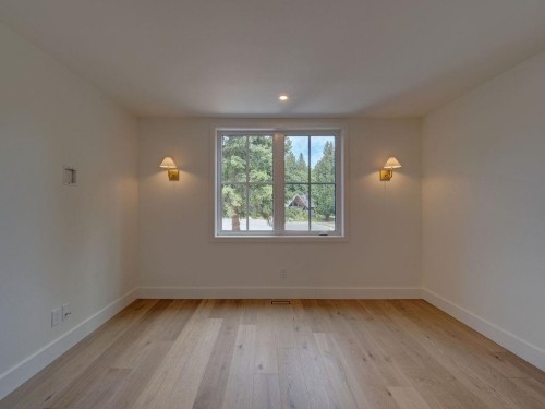 385 Solaz Place, Gibsons, BC - Indoor Photo Showing Other Room