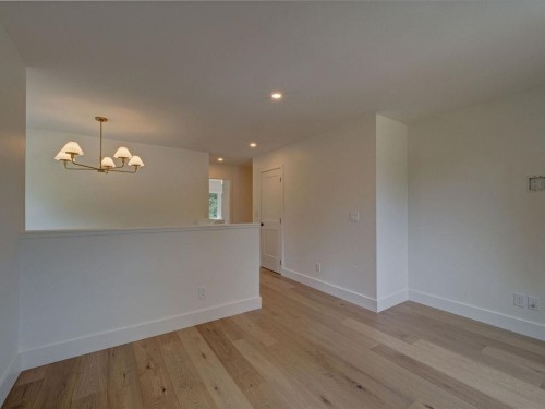 385 Solaz Place, Gibsons, BC - Indoor Photo Showing Other Room