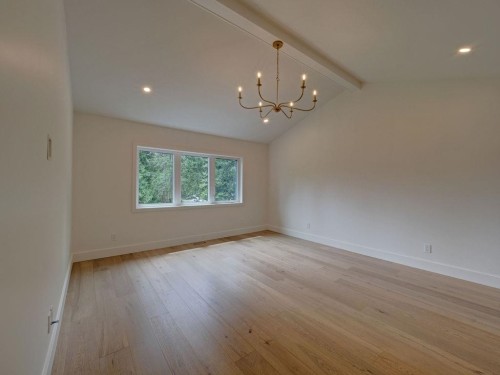 385 Solaz Place, Gibsons, BC - Indoor Photo Showing Other Room