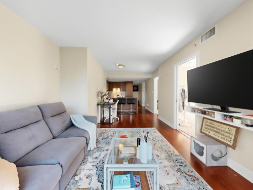 901-1055 Richards Street, Vancouver, BC - Indoor Photo Showing Living Room