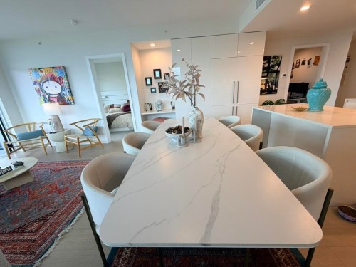 5101-2108 Gilmore Avenue, Burnaby, BC - Indoor Photo Showing Living Room