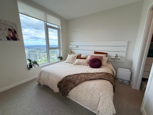 5101-2108 Gilmore Avenue, Burnaby, BC - Indoor Photo Showing Bedroom