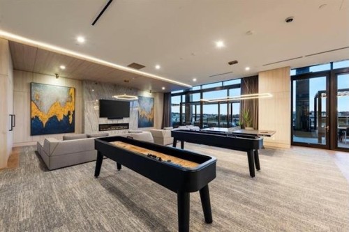 5101-2108 Gilmore Avenue, Burnaby, BC - Indoor Photo Showing Other Room