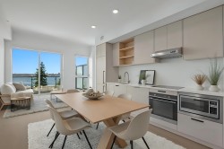 655-422 3rd Street ENorth Vancouver, BC V7L 1G2
