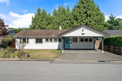 1216 Pinewood Crescent  North Vancouver, BC V7P 1E9