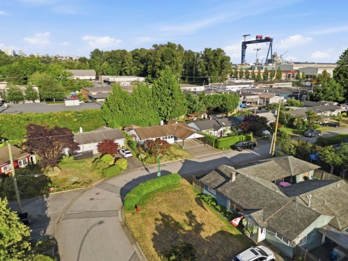 1216 Pinewood Crescent, North Vancouver, BC - Outdoor With View