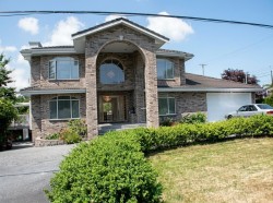 1025 Augusta Avenue Burnaby, BC V5A 2V5
