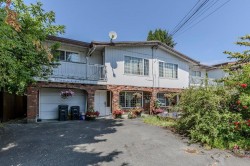 7477-7479 Holly Street Burnaby, BC V5E 2C3