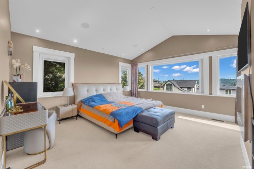 1139 Esquimalt Avenue, West Vancouver, BC - Indoor Photo Showing Bedroom