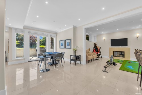 1139 Esquimalt Avenue, West Vancouver, BC - Indoor