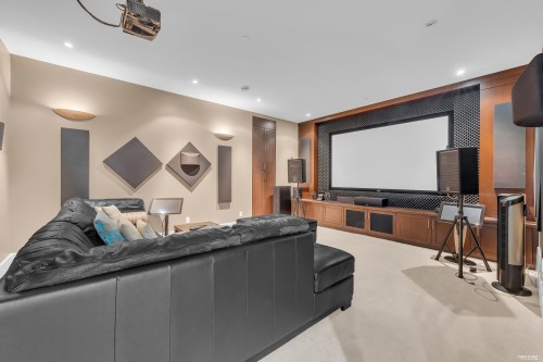 1139 Esquimalt Avenue, West Vancouver, BC - Indoor Photo Showing Other Room