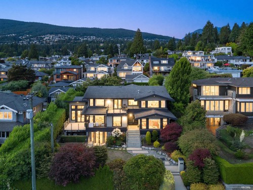 1139 Esquimalt Avenue, West Vancouver, BC - Outdoor