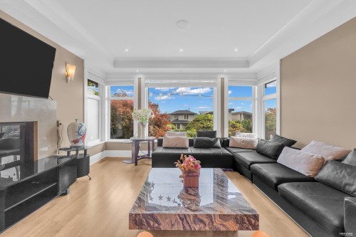 1139 Esquimalt Avenue, West Vancouver, BC - Indoor Photo Showing Living Room