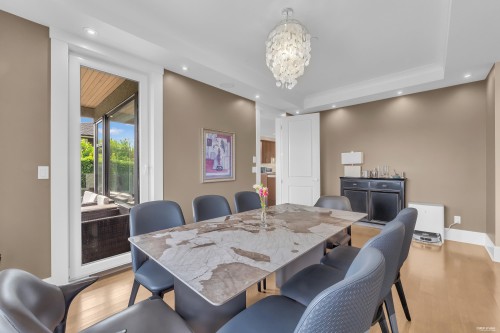 1139 Esquimalt Avenue, West Vancouver, BC - Indoor Photo Showing Dining Room
