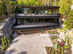 3452 Blueberry Drive Whistler, BC V8E 0B9