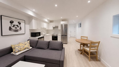 3363 15Th Avenue W, Vancouver, BC - Indoor