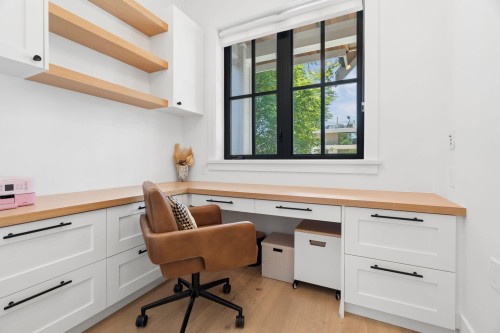 3363 15Th Avenue W, Vancouver, BC - Indoor Photo Showing Office